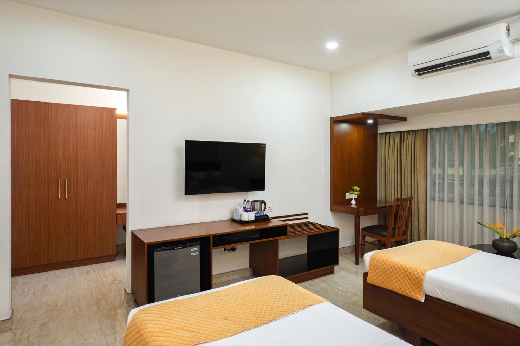 Hotel Aida Kottayam Esterno foto